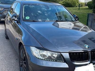 Gebraucht BMW 320 177 PS (130 kW) 2006 Grau Limousine
