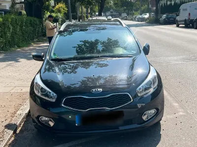Używany Kia Ceed 135 KM (99 kW) 2015 Czarny Hatchback
