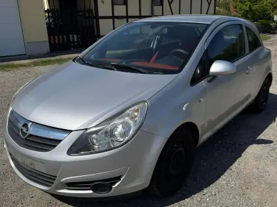Gebraucht Opel Corsa Edition 80 PS (58 kW) 2008 Silber Kleinwagen