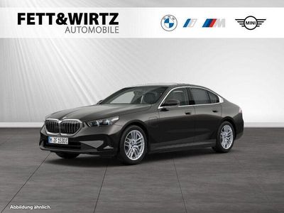 Gebraucht BMW 530e Comfort Edition 299 PS (219 kW) 2024 Grau Limousine