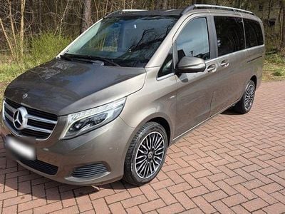Usata Mercedes V250 Avantgarde Edition 190 CV (139 kW) 2015 Marrone Monovolume
