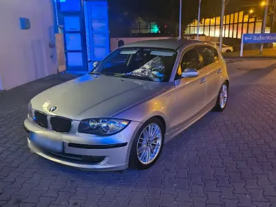 Gebraucht BMW 118 143 PS (105 kW) 2008 Silber Kleinwagen