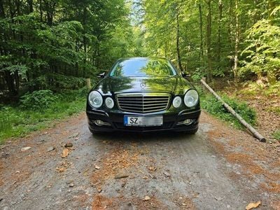 Mercedes E280
