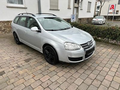 Gebraucht VW Golf VI 105 PS (77 kW) 2009 Silber Kleinwagen