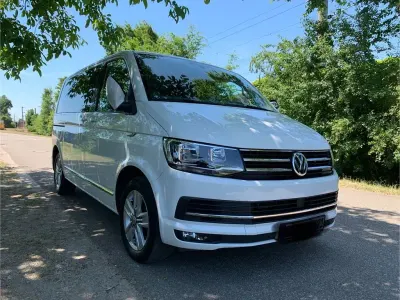 Gebraucht VW Multivan 150 PS (110 kW) 2018 Weiß Van / Kleinbus