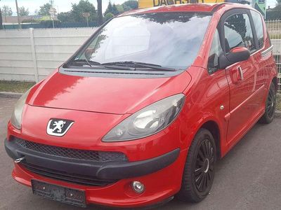 Rot Gebraucht 2005 Peugeot 1007 Premium Van / Kleinbus | 499 €