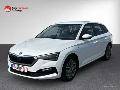 Gebraucht Skoda Scala Tour 110 PS (80 kW) 2023 Moon weiß Kleinwagen