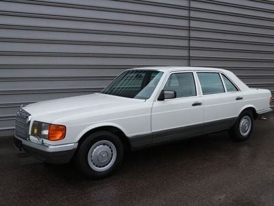 Weiß Gebraucht 1984 Mercedes 500 Limousine | 34.990 €