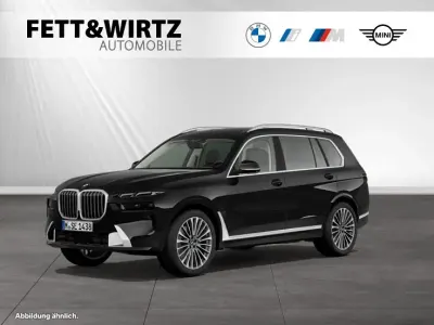 Gebraucht BMW X7 Sport Line 352 PS (258 kW) 2023 Saphirschwarz metallic SUV
