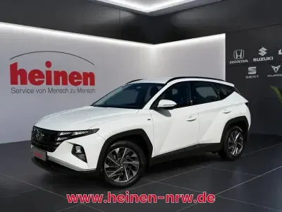 Gebraucht Hyundai Tucson Select 150 PS (110 kW) 2021 Weiß SUV