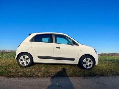 Weiß Gebraucht 2019 Renault Twingo Life Kleinwagen | 7.600 € (Guter Preis)