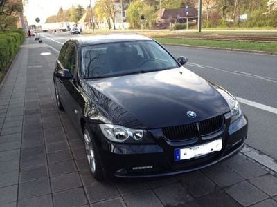 Gebraucht BMW 318 175 PS (128 kW) 2007 Schwarz Limousine