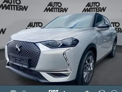 Gebraucht DS Automobiles DS3 Crossback E-Tense Rivoli 100 kW (136 PS) 2022 Lackierung chrystal pearl/typ SUV