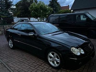 Schwarz Gebraucht 2003 Mercedes CLK200 Coupé | 7.500 €