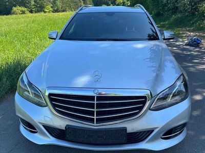 Mercedes E220