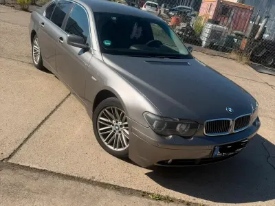 Gebraucht BMW 735 270 PS (198 kW) 2002 Grau Limousine