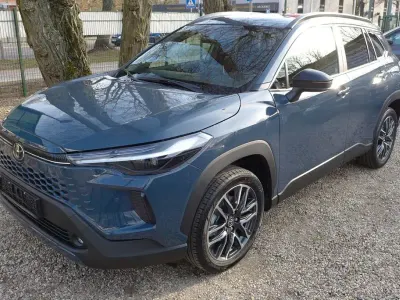 Neu Toyota Corolla Cross Style 178 PS (130 kW) 2026 Grau SUV