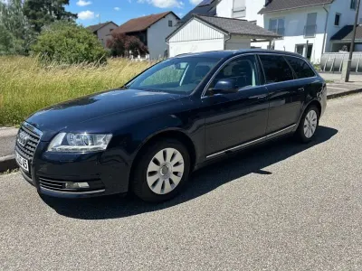 Gebraucht Audi A6 170 PS (125 kW) 2010 Blau Kombi