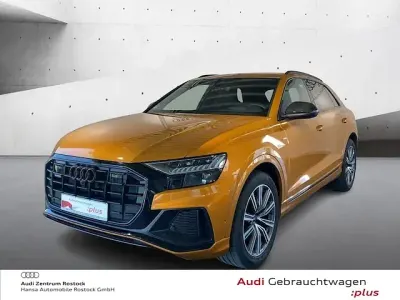 Gebraucht Audi Q8 Competition 286 PS (210 kW) 2022 Drachenorange metallic SUV