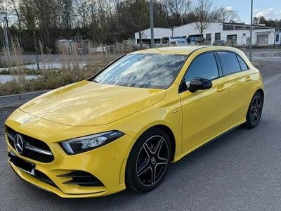 Gebraucht Mercedes A200 AMG line 163 PS (119 kW) 2021 Gelb Limousine