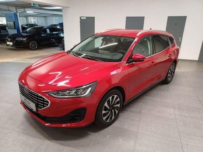 Gebraucht Ford Focus Titanium 125 PS (91 kW) 2022 Rot Kombi