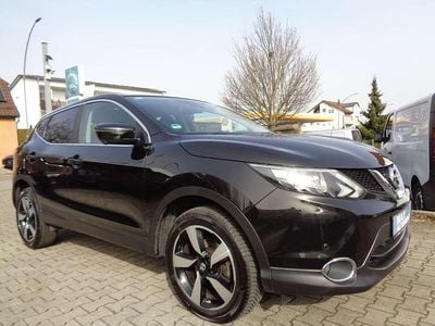 Gebraucht Nissan Qashqai N-Connecta 163 PS (119 kW) 2016 Schwarz SUV