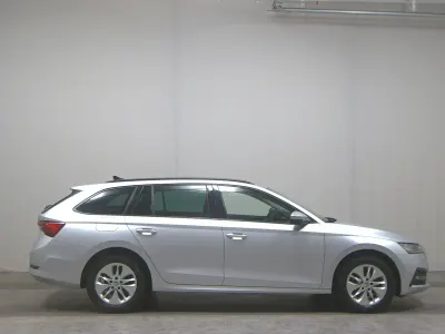 Brugt Skoda Octavia Ambition 150 HK (110 kW) 2021 Sølv Stationcar