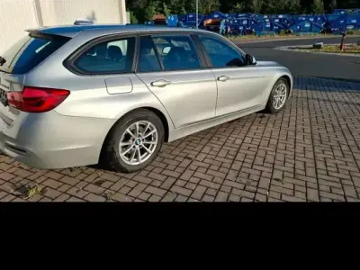 Gebraucht BMW 320 190 PS (139 kW) 2016 Silber Kombi