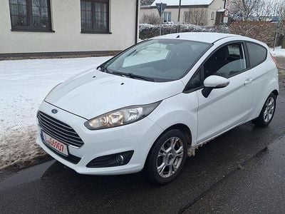Weiß Gebraucht 2014 Ford Fiesta SYNC Edition Kleinwagen | 4.899 € (Fairer Preis)