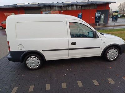 Gebraucht Opel Combo 90 PS (66 kW) 2006 Weiß Van / Kleinbus