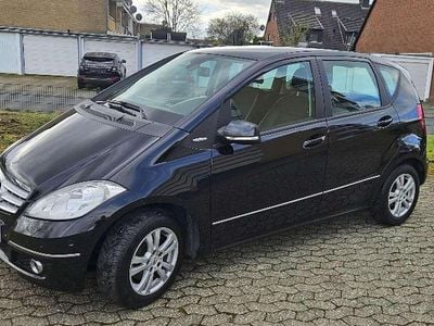 Usata Mercedes A180 Avantgarde 109 CV (80 kW) 2012 Nero Berlina