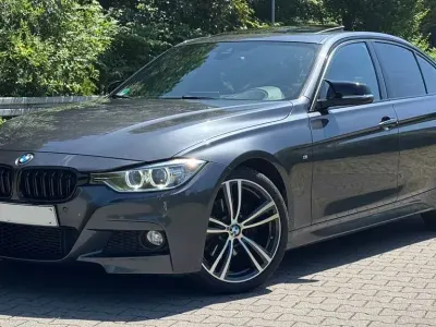 Gebraucht BMW 320 M Sport 184 PS (135 kW) 2015 Grau Limousine
