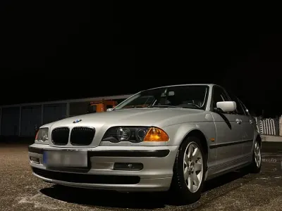 Gebraucht BMW 320 170 PS (125 kW) 2000 Silber Limousine