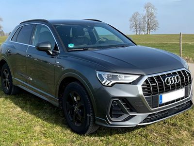 gebraucht Audi Q3 40 TFSI quattro S tronic - sofort verfügbar!