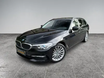 Gebraucht BMW 520 Performance 190 PS (139 kW) 2018 Saphirschwarz Kombi