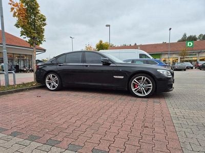Gebraucht BMW 740 M Sport 313 PS (230 kW) 2014 Schwarz Limousine