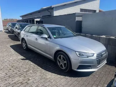 Usata Audi A4 122 CV (89 kW) 2019 Argento Station wagon