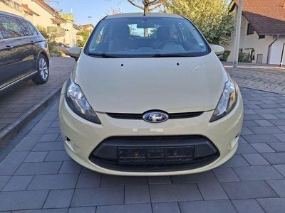 Second-hand Ford Fiesta Trend 82 CP (60 kW) 2009 Galben Berlinǎ