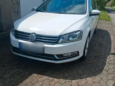 Gebraucht VW Passat Highline 140 PS (102 kW) 2013 Weiß Kombi