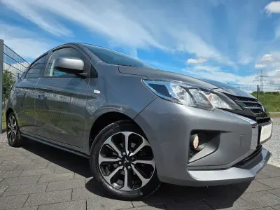 Gebraucht Mitsubishi Space Star Spirit+ 71 PS (52 kW) 2021 Grau Kleinwagen