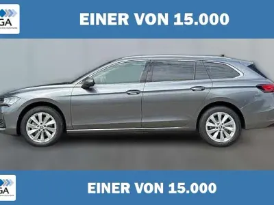Neu Skoda Superb Selection 150 PS (110 kW) 2026 Schwarz metallic Kombi
