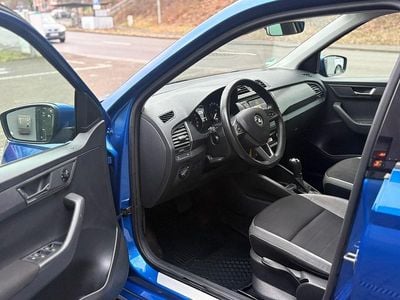 Gebraucht Skoda Fabia 90 PS (66 kW) 2016 Blau Limousine