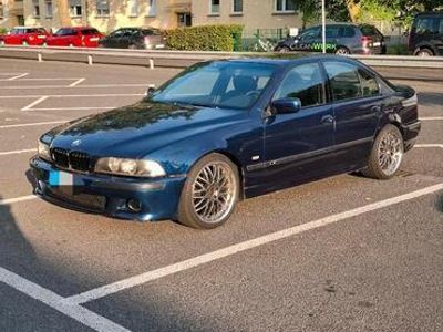 BMW 528