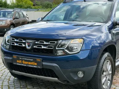 Używany Dacia Duster Lauréate 114 KM (83 kW) 2016 Niebieski SUV