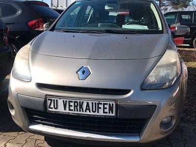 Gebraucht Renault Clio IV 75 PS (55 kW) 2012 Gold Limousine