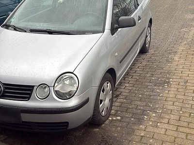 Gebraucht VW Polo 64 PS (47 kW) 2005 Silber Kleinwagen