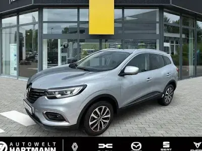 Gebraucht Renault Kadjar Techno 158 PS (116 kW) 2022 Grau SUV