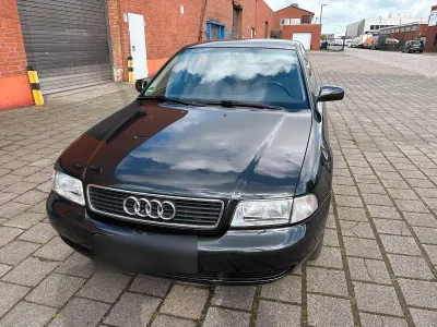 Gebraucht Audi A4 101 PS (74 kW) 1997 Grau Limousine