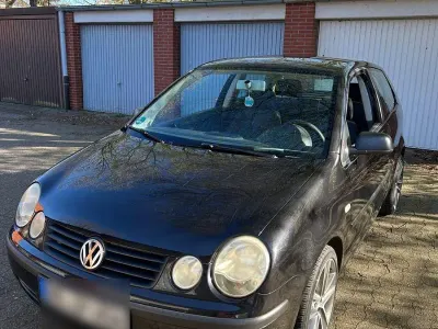 Gebraucht VW Polo Basis 54 PS (39 kW) 2004 Schwarz Kleinwagen
