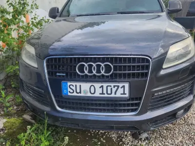Używany Audi Q7 S-line plus 240 KM (176 kW) 2008 Czarny SUV
